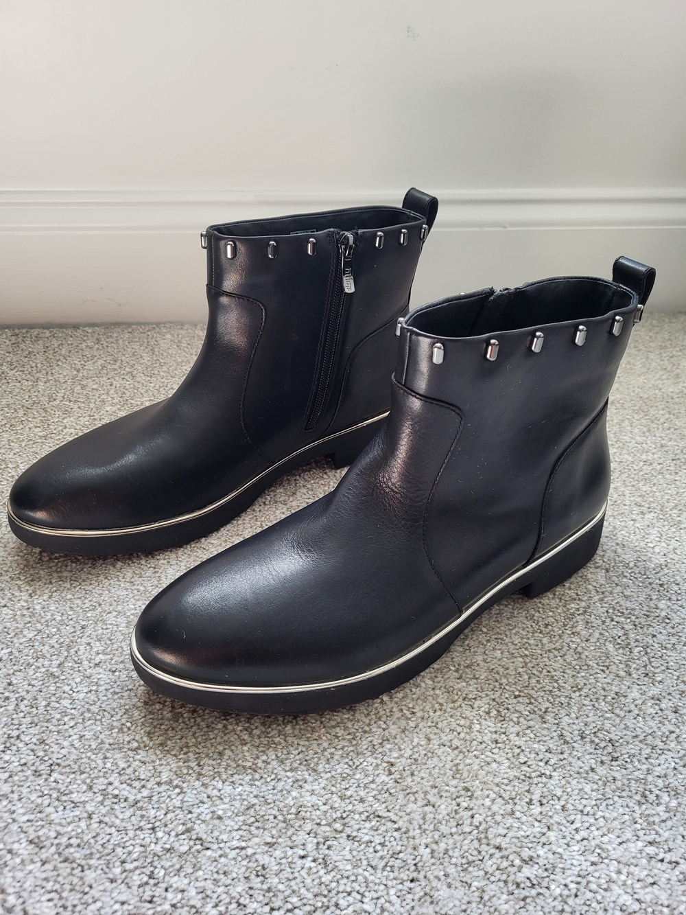 FitFlop Women's Jacinda Art Stud Ankle Boots 10 Black Leather Chic Artsy Edgy